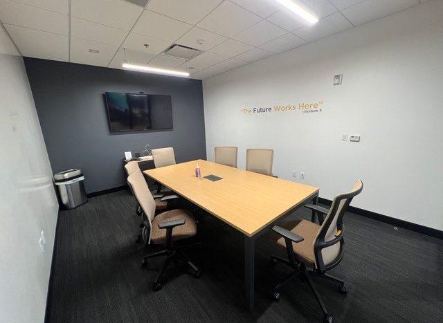 6 Person Meeting Room